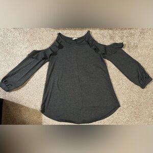 Sweet Pea gray long sleeve. Size:Medium